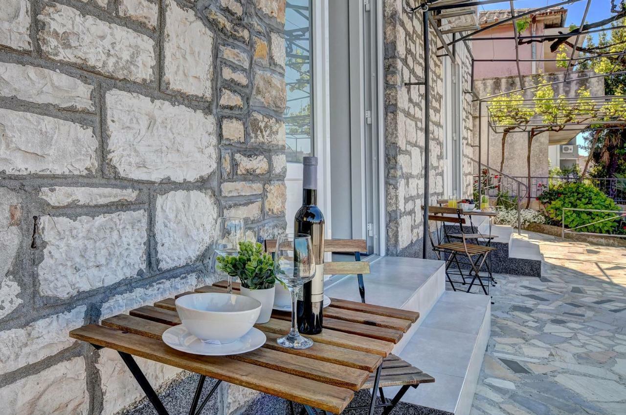 Apartman D Pola Esterno foto